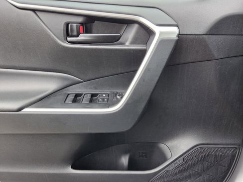 Used 2025 Toyota RAV4 LE image 23