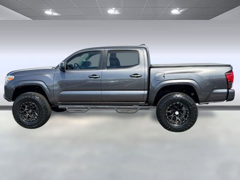 Used 2019 Toyota Tacoma SR w/ SR Convenience Package RWD image 23