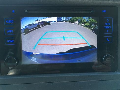 Used 2017 Toyota Sienna LE FWD image 10