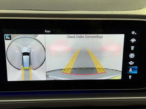 Used 2022 Mercedes-Benz Maybach GLS 600 4MATIC image 36