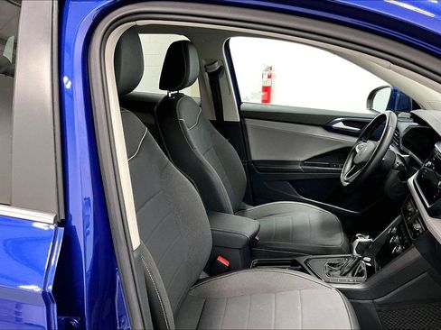 Used 2024 Volkswagen Taos SE image 10