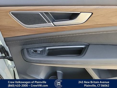 New 2026 Volkswagen Atlas SE image 44