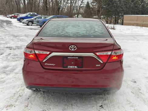 Used 2016 Toyota Camry SE image 6
