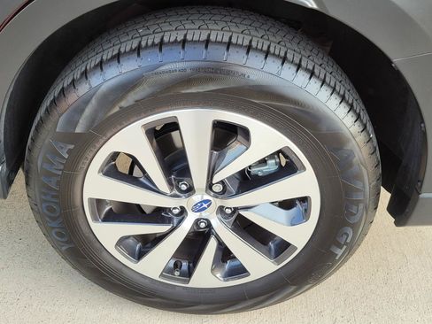 Certified 2025 Subaru Outback Premium AWD/4WD image 22