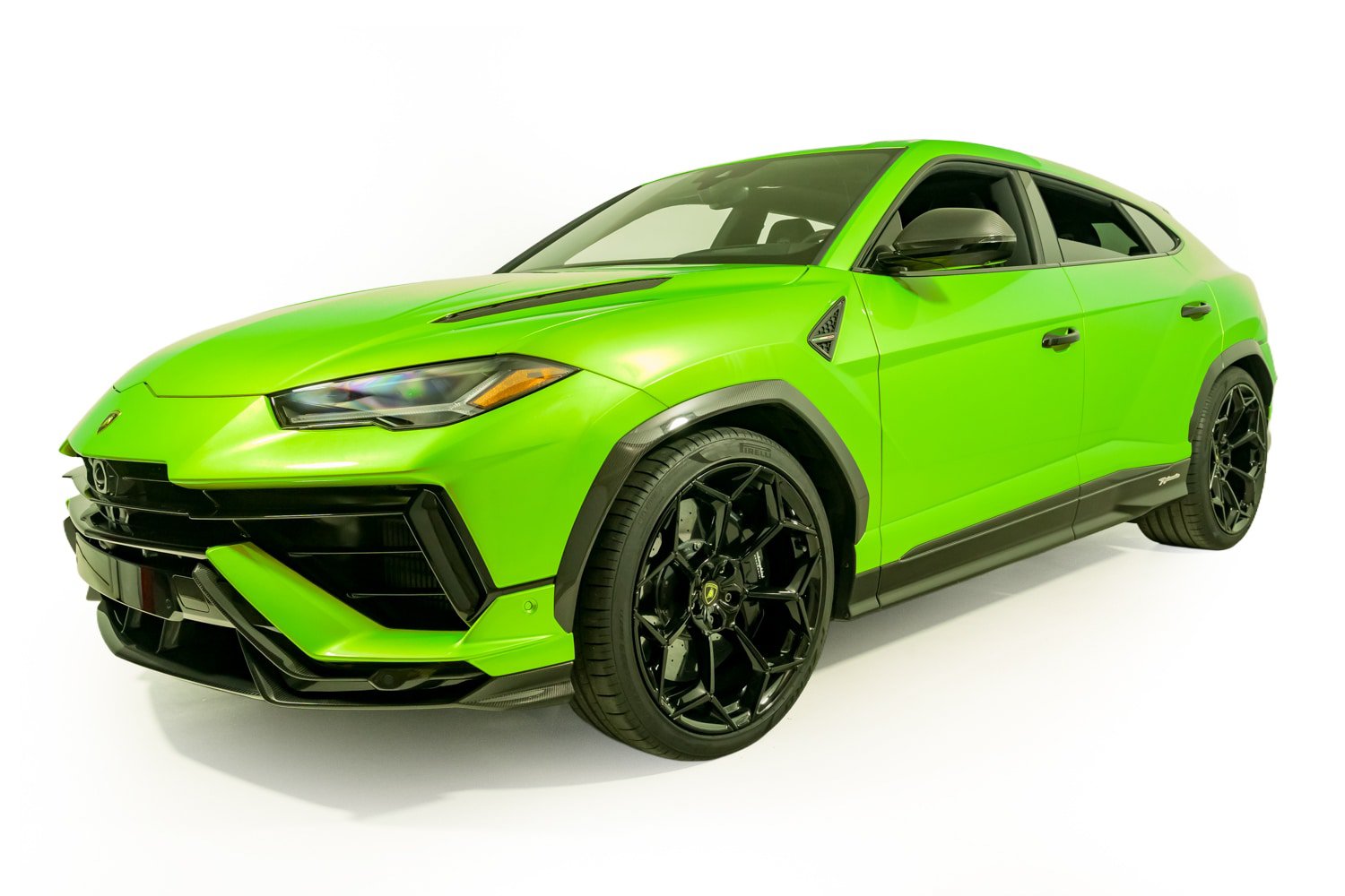 Used 2024 Lamborghini Urus Performante AWD/4WD image 2