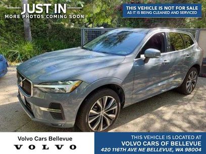 Used 2022 Volvo XC60 B5 Momentum w/ Advanced Package