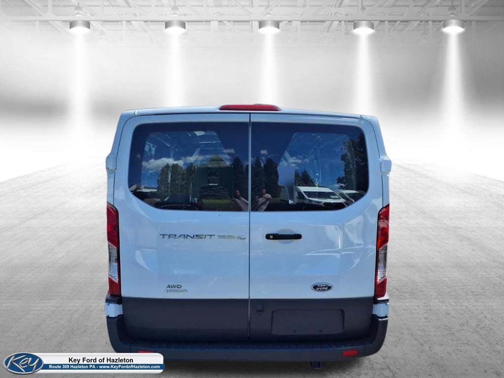 Used 2025 Ford Transit 350 148 Low Roof AWD image 6