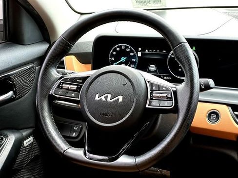 Used 2024 Kia Seltos SX w/ SX Sunroof Package image 30