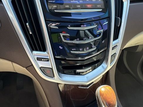 Used 2014 Cadillac SRX Luxury w/ Driver Awareness Package FWD image 18
