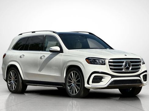 New 2025 Mercedes-Benz GLS 580 4MATIC image 29