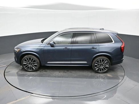 New 2026 Volvo XC90 B6 Plus w/ Protection Package Premier image 23