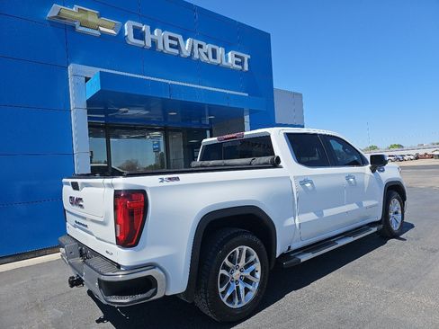 Used 2021 GMC Sierra 1500 SLT w/ SLT Premium Plus Package AWD/4WD image 2
