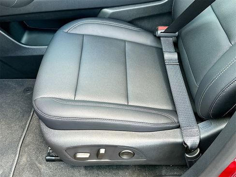 New 2026 Chevrolet Traverse LT w/ Driver Confidence Package image 14