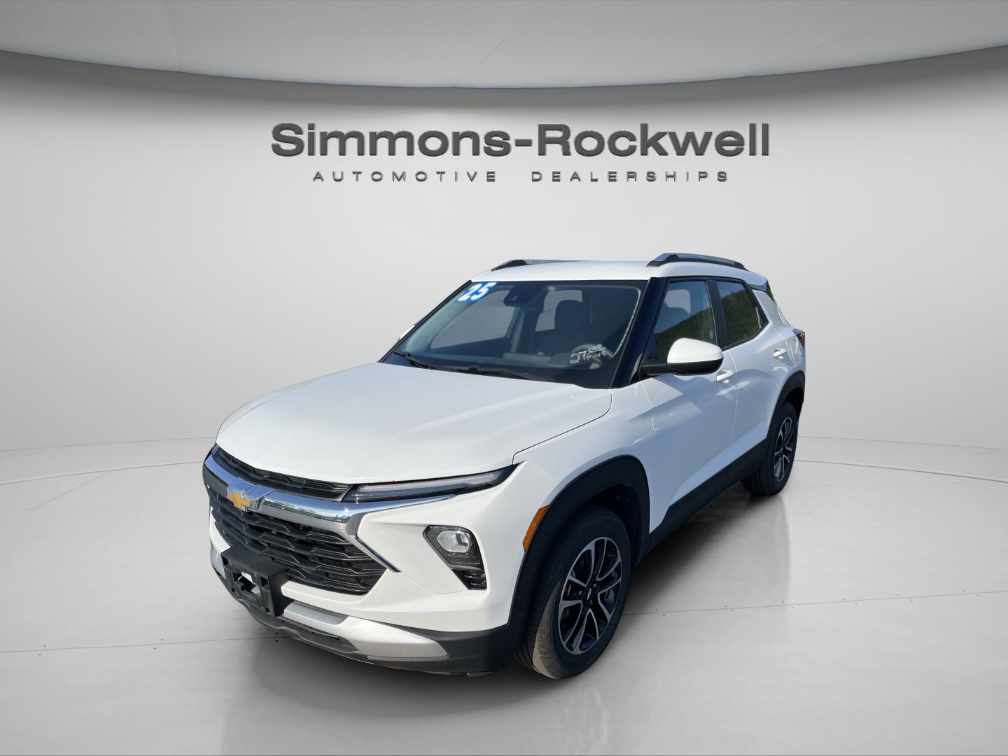 Used 2025 Chevrolet TrailBlazer LT AWD/4WD image 1