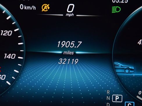 Used 2022 Mercedes-Benz GLC 300 image 26