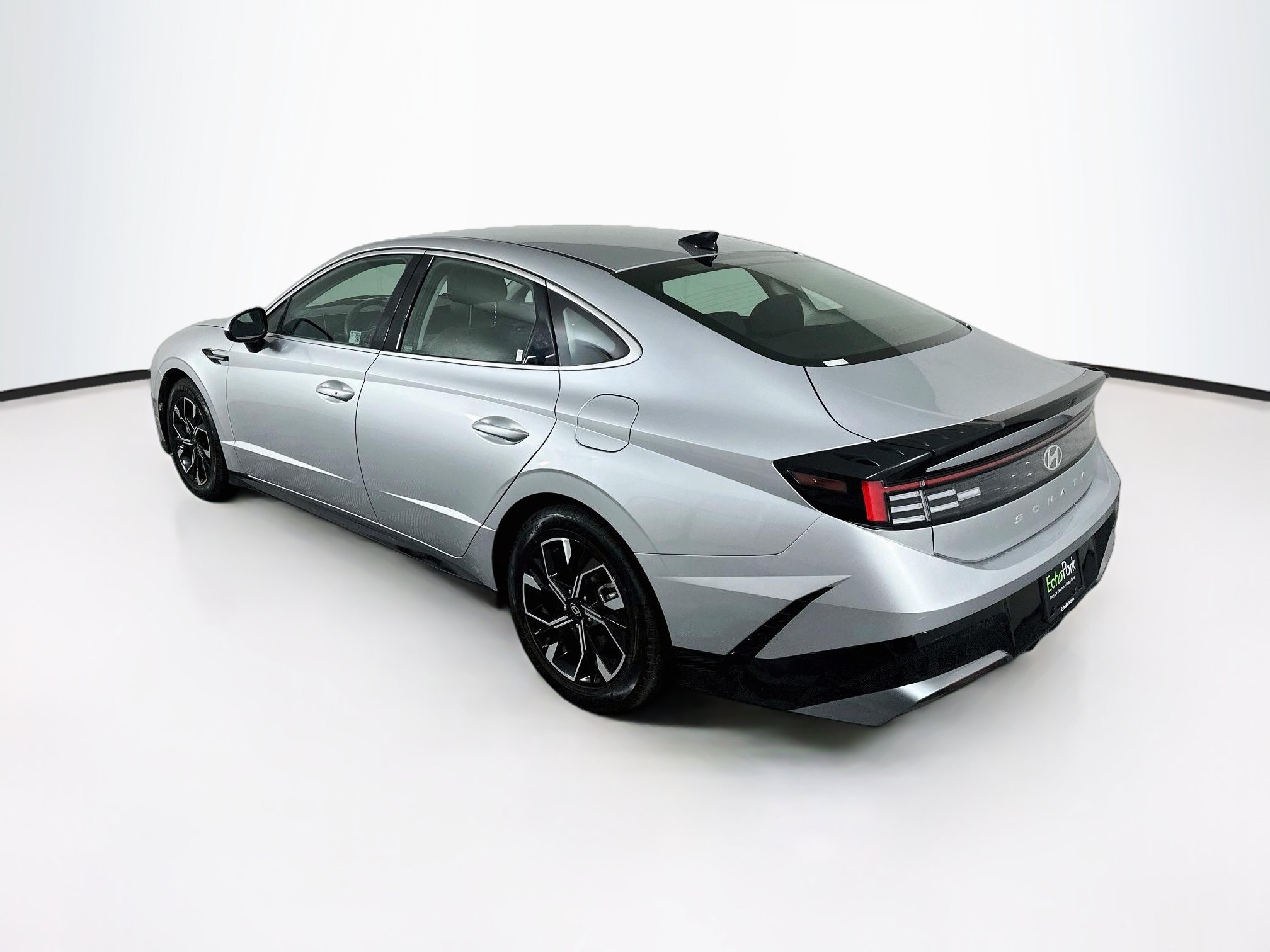 Used 2025 Hyundai Sonata SEL FWD image 5