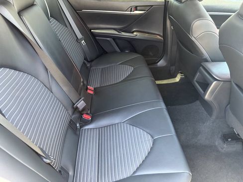 Certified 2022 Toyota Camry SE w/ Convenience Package FWD image 18