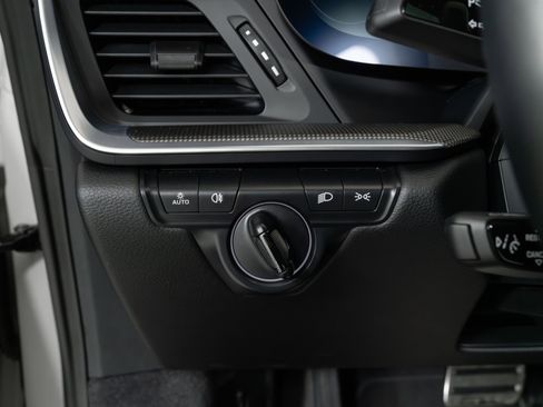 Used 2024 Porsche 911 Carrera image 19