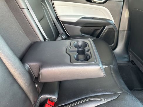 Used 2025 Jeep Compass Limited image 44