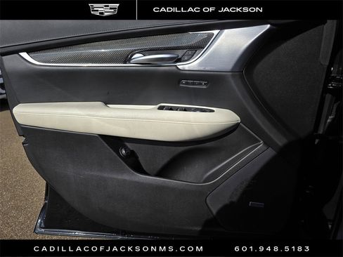 Certified 2022 Cadillac XT5 Sportv image 18