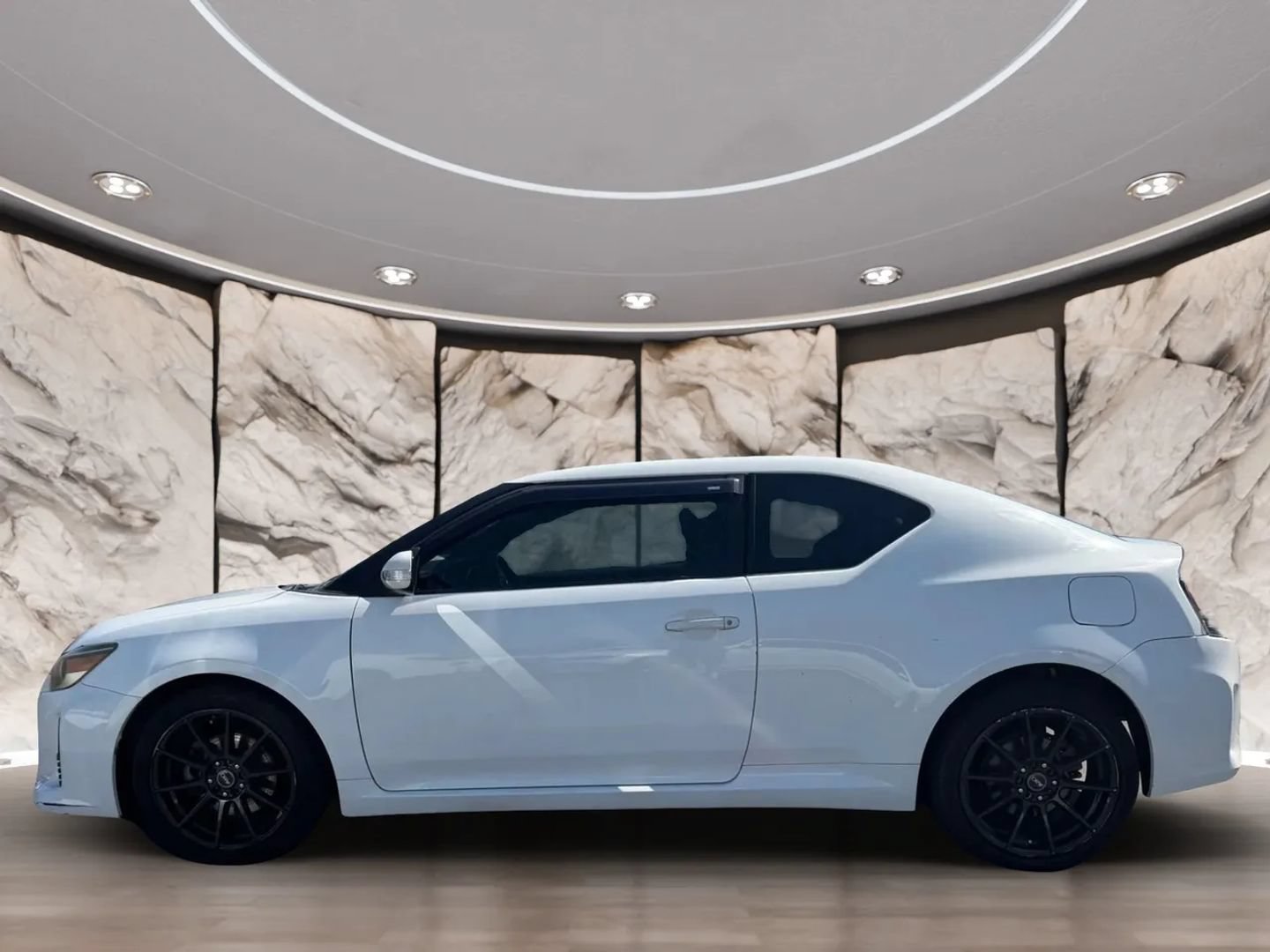 Used 2014 Scion tC FWD image 5