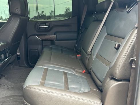 Used 2020 GMC Sierra 1500 Denali w/ Denali Ultimate Package AWD/4WD image 9