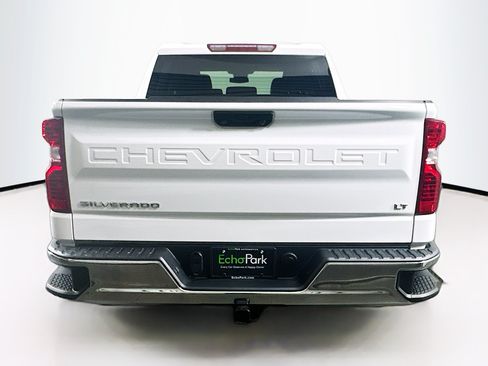 Used 2024 Chevrolet Silverado 1500 LT AWD/4WD image 7