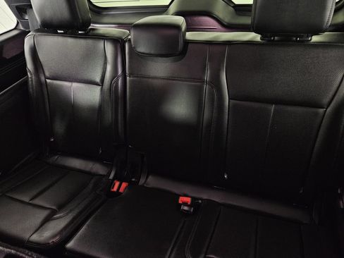 Used 2018 Ford Expedition XLT w/ Equipment Group 202A RWD image 29
