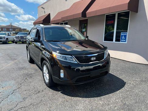 Used 2014 Kia Sorento LX AWD/4WD image 2