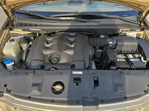 Used 2009 Kia Sedona LX image 32