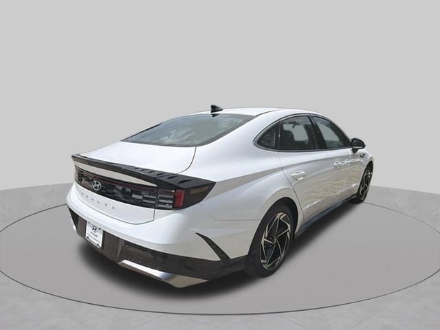 New 2026 Hyundai Sonata SEL FWD image 4