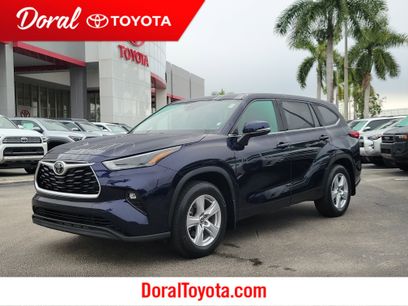 Used 2022 Toyota Highlander LE