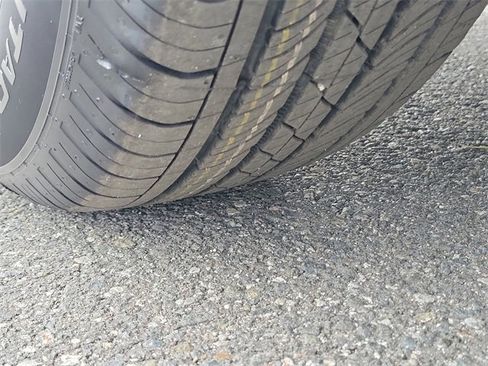 Certified 2025 Ford Escape Active image 31