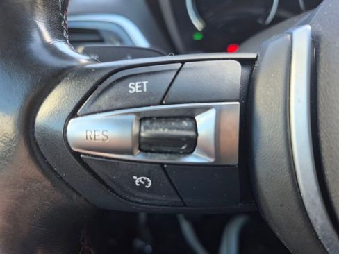 Used 2018 BMW M2 image 19