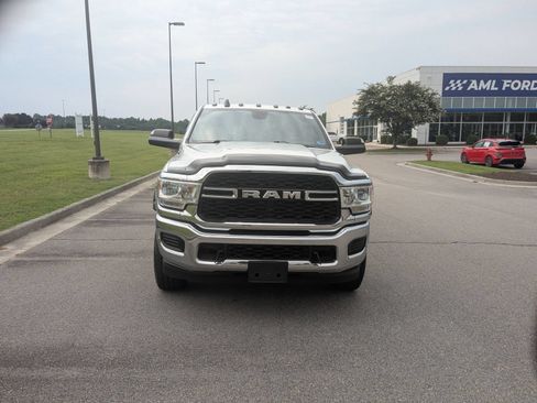 Used 2022 RAM 3500 Tradesman AWD/4WD image 8