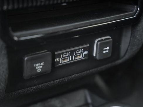 Used 2022 Jeep Wagoneer Series III w/ Premium Group I image 41