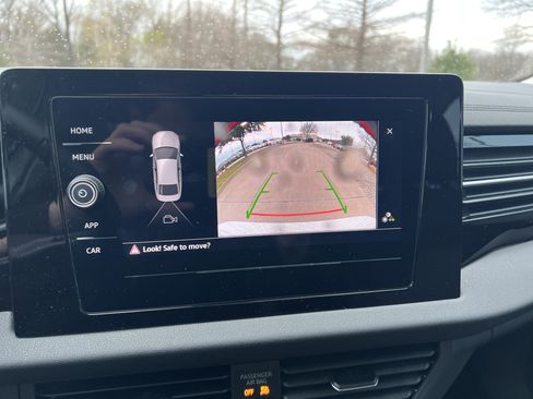 Certified 2025 Volkswagen Jetta S image 23