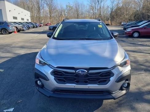 Used 2024 Subaru Crosstrek 2.0i Premium image 5