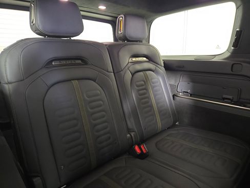 Used 2024 Rivian R1S Adventure AWD/4WD image 25