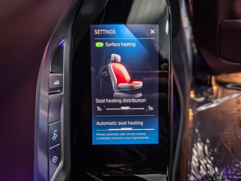 Used 2025 BMW 760i xDrive w/ Executive Package AWD/4WD image 27