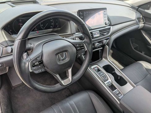 Used 2021 Honda Accord Touring image 14