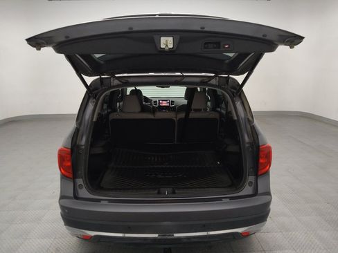 Used 2017 Honda Pilot Touring image 29
