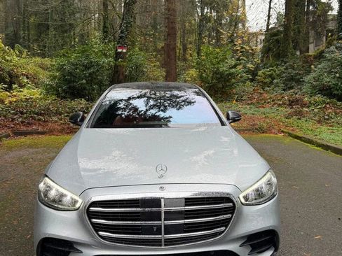 Used 2022 Mercedes-Benz S 580 4MATIC Sedan image 1