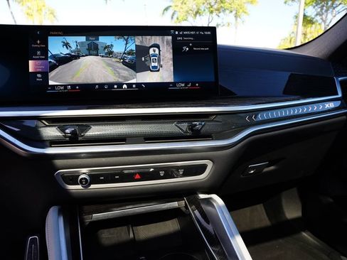 Used 2025 BMW X6 xDrive40i AWD/4WD image 4