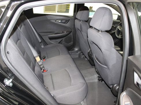 Used 2024 Chevrolet Malibu LT image 28