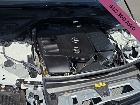 Used 2026 Mercedes-Benz GLC 300 4MATIC image 13