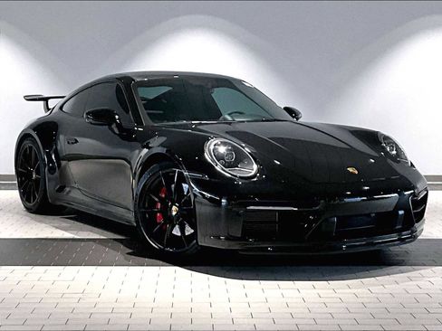 Used 2024 Porsche 911 Carrera S image 12