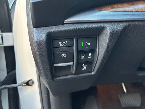 Used 2020 Acura MDX SH-AWD w/ Technology Package image 17
