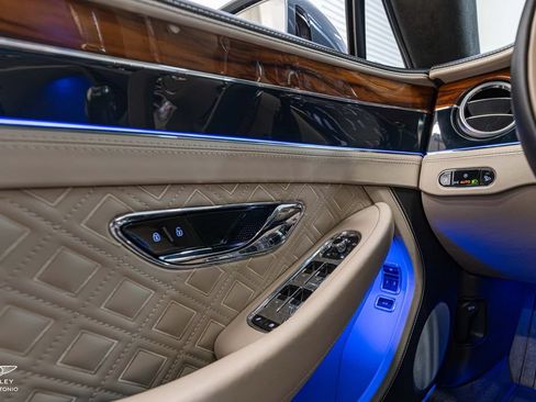 Used 2023 Bentley Continental GT V8 AWD/4WD image 43