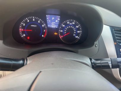 Used 2012 Hyundai Accent GLS w/ Premium Pkg 3